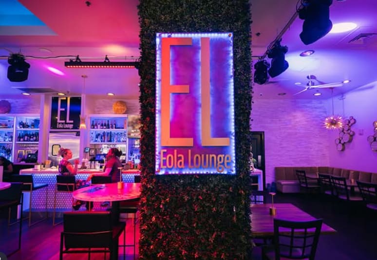 Eola Lounge — photo 1
