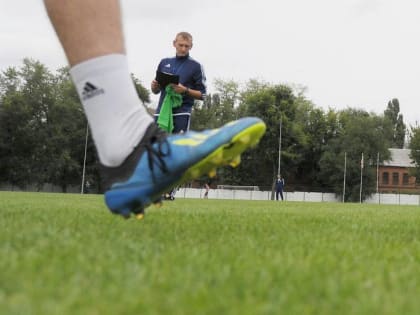 В Воронеже местная фирма построит футбольное поле за 93,5 млн рублей