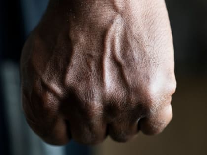 Дебошира из воронежского ЖК выписали из психдиспансера