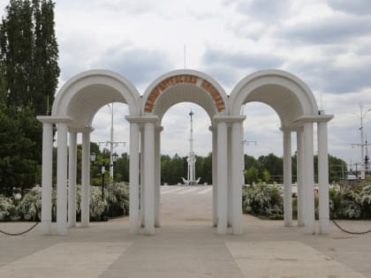 На второй очереди Петровской набережной завершается работа по устройству памп-трека