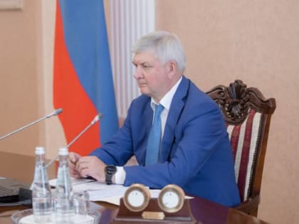 Воронежский губернатор поручил увеличивать зарплату бюджетников с опережением инфляции