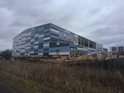 Многострадальный футбольный манеж в Шилово снова попал в скандал
