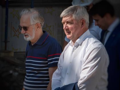 Губернатор поздравил воронежского инвестора Александра Соловьёва с 75-летием