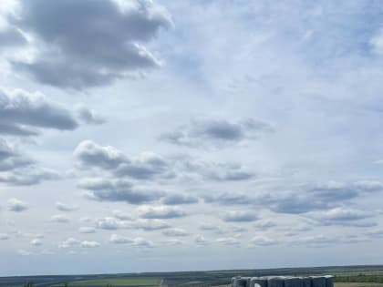 В Просторовской школе ЛНР продолжается капитальный ремонт мягкой кровли