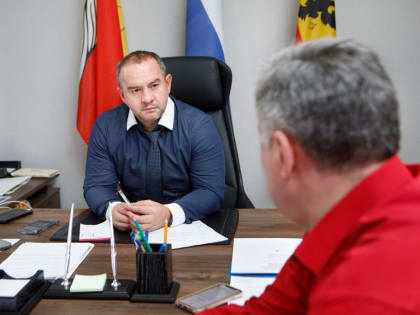 Помощь школам, учреждениям культуры и спорта: В «Единой России» работают с обращениями граждан