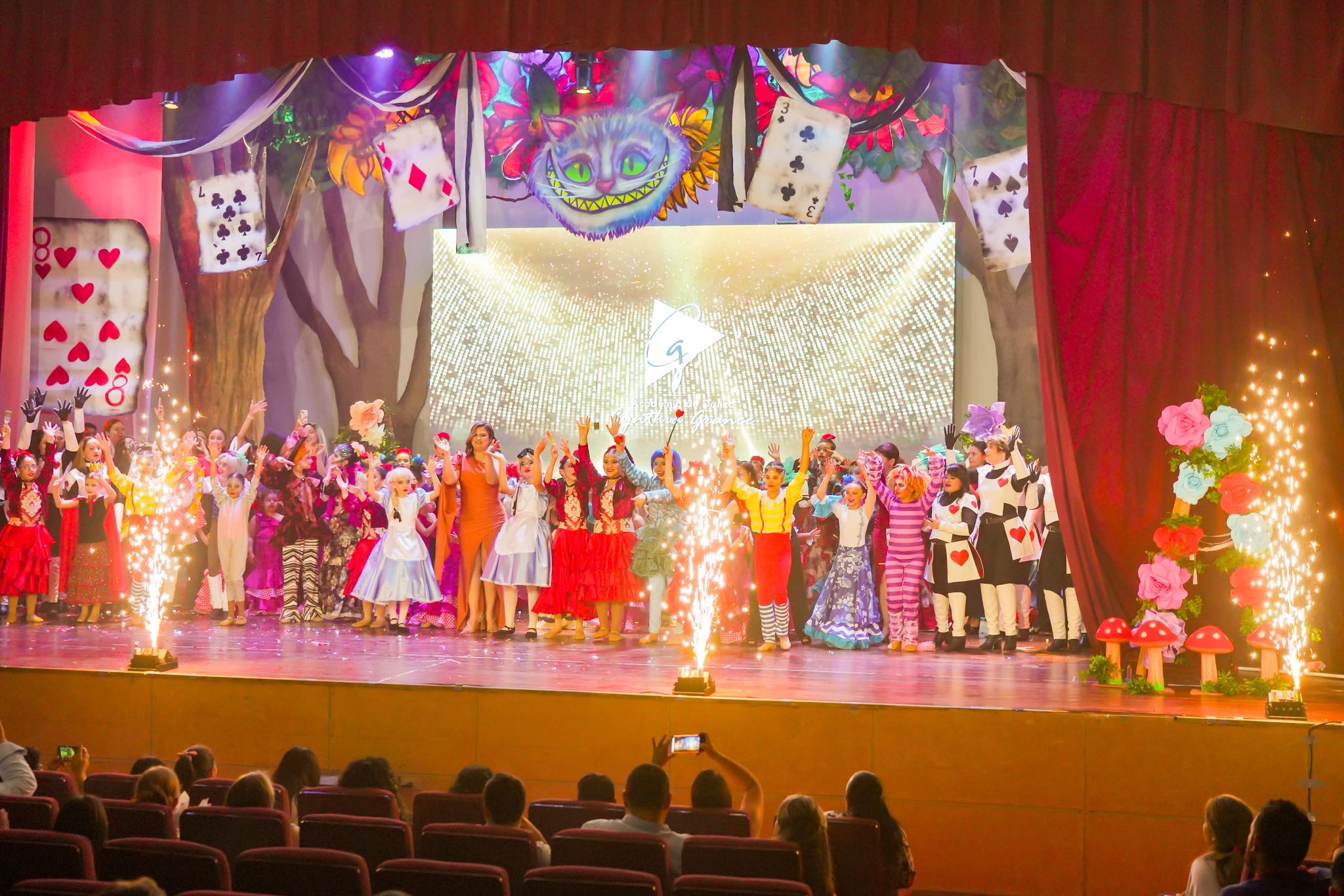 Cynthia Grance — Academia de Danza en Paraguay