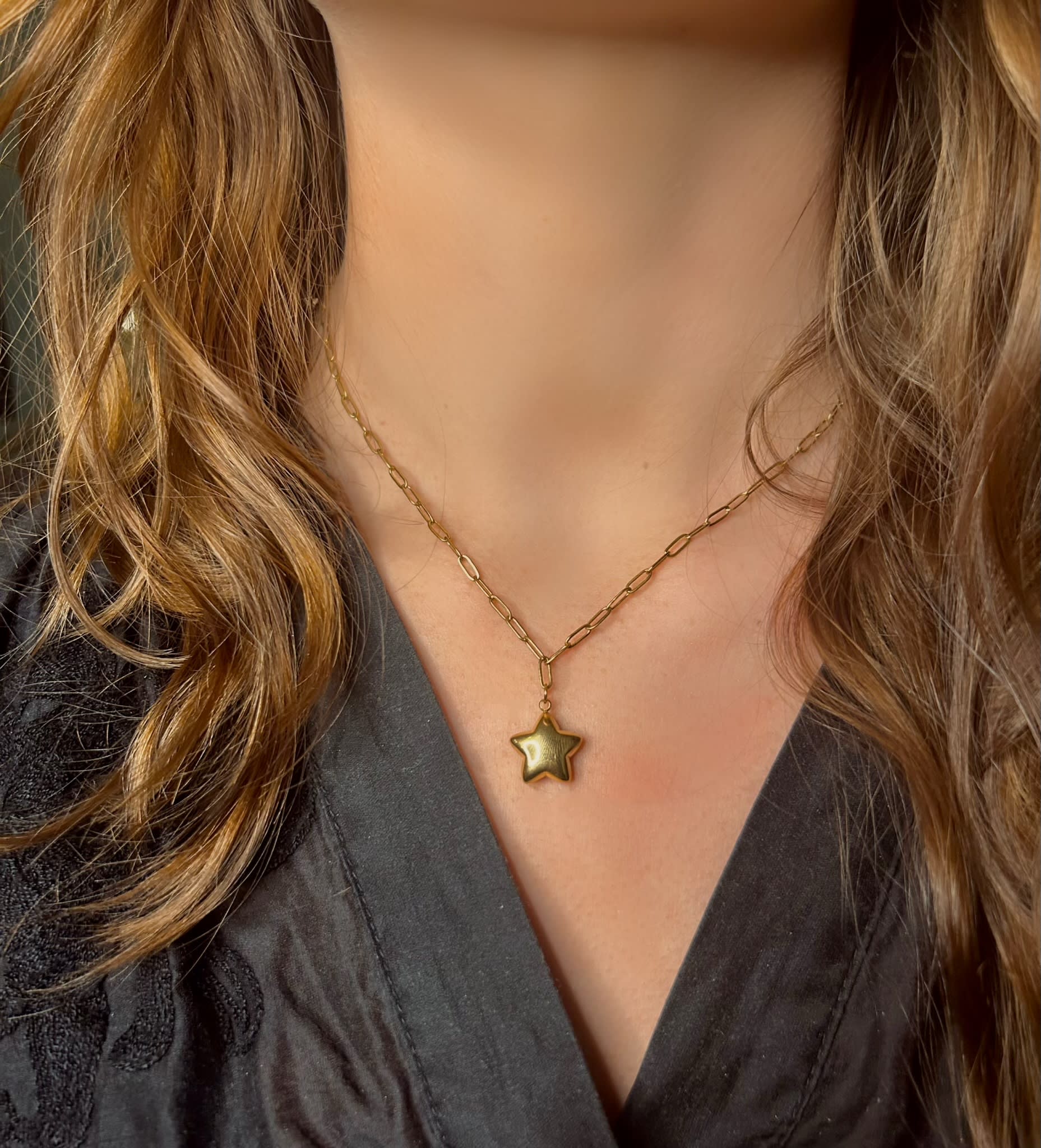 Le Collier Étoile sur Maille - vue alternative