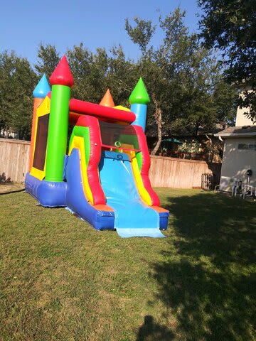 209 30 x 13(no basketballs) available for Schertz-area delivery through Bouncehouse360