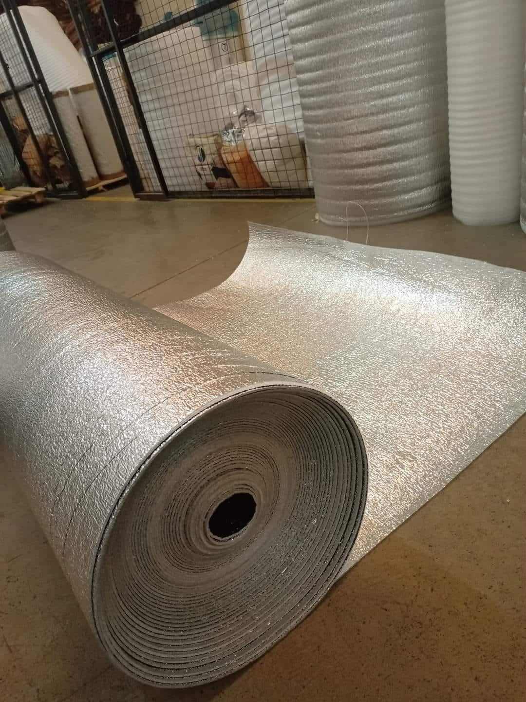 Roof Heat Insulation Single Side Laminate 1.5 Meters by 40 Meters by 3 mm Thick