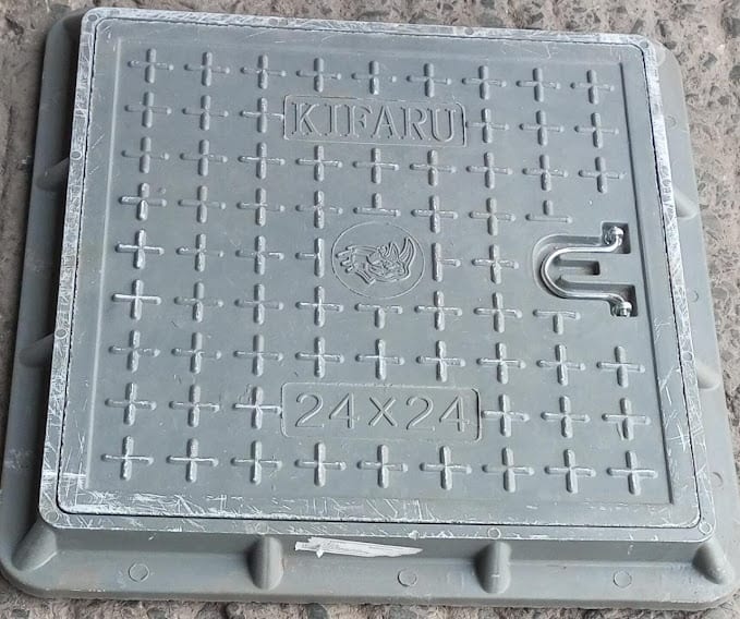 Fibre Manhole Cover thumbnail 4