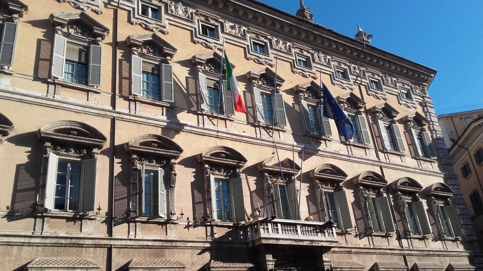 Legge elettorale: dopo la Camera, la partita si sposta al Senato