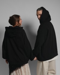 365.APParel Oversize Hoodie Black — couple lifestyle photo 3