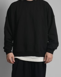 365.APParel Oversize Sweatshirt Black — man, cropped front view, long silver hair, studio
