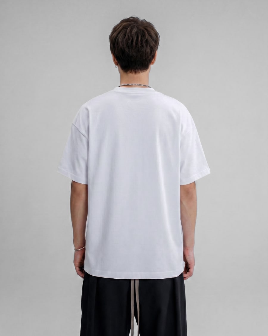 365.APParel Basic T-shirt Off White — men's lifestyle photo 2
