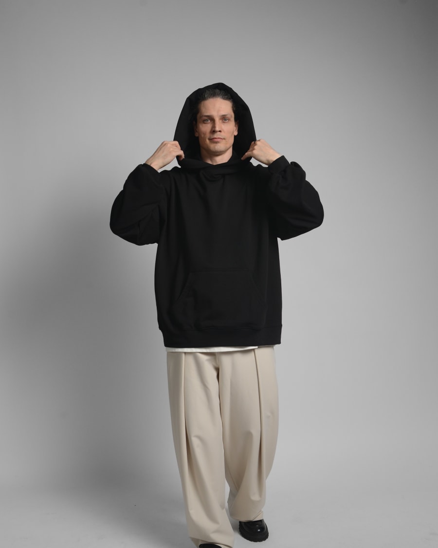365.APParel Oversize Hoodie Black — men's lifestyle photo 5