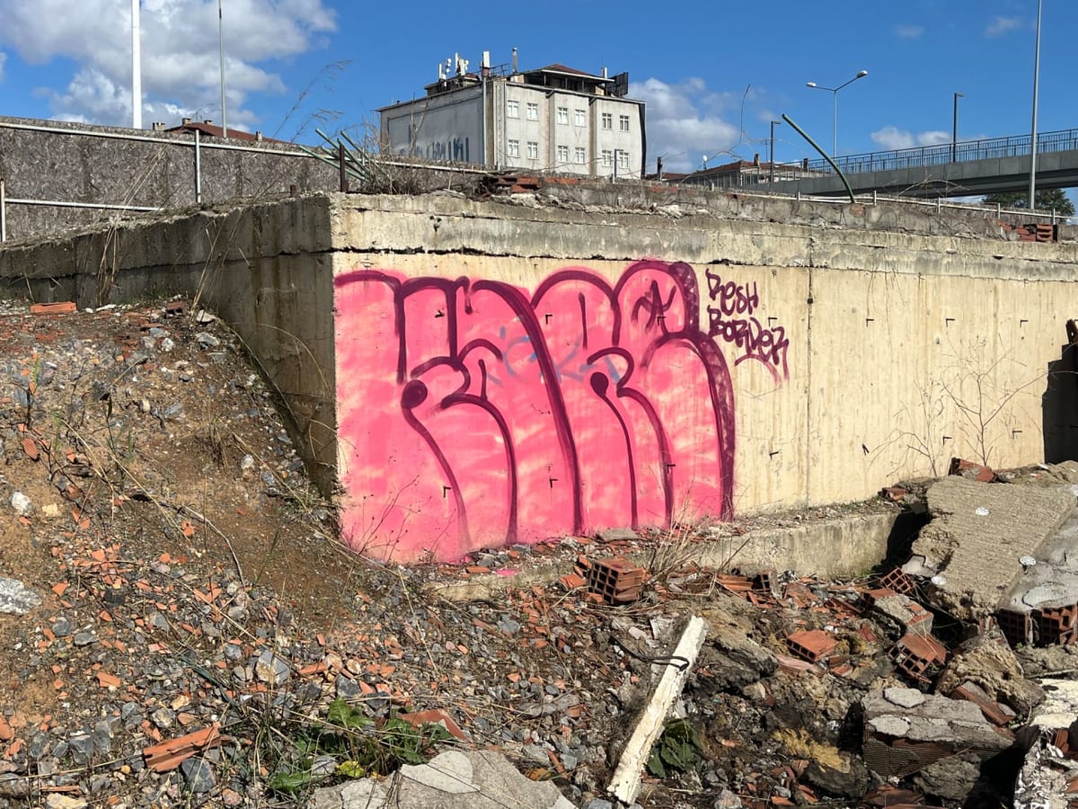 border, RESH (KARE) Graffiti - TUZLA, İstanbul (2026) - Walls of Türkiye