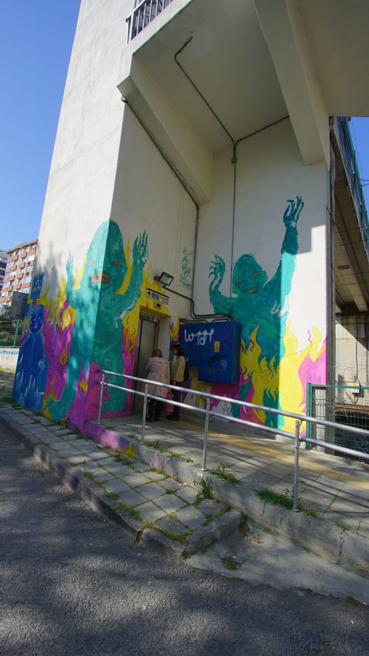 Rakun Graffiti - İstanbul (2023) - Walls of Türkiye