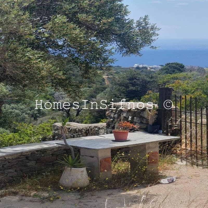 Charming Traditional Style Retreat(House)For Sale - 2