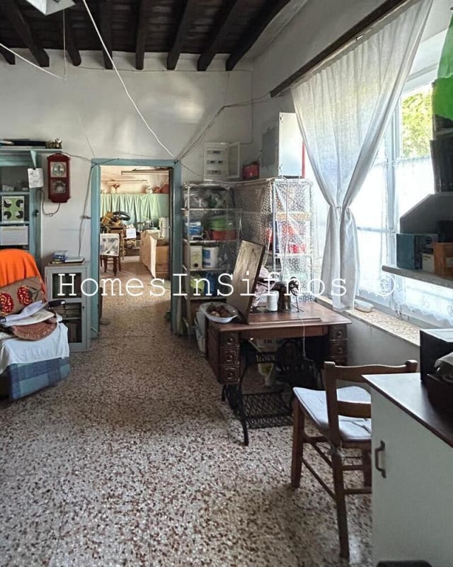 Exampela Traditional House For Sale - 11