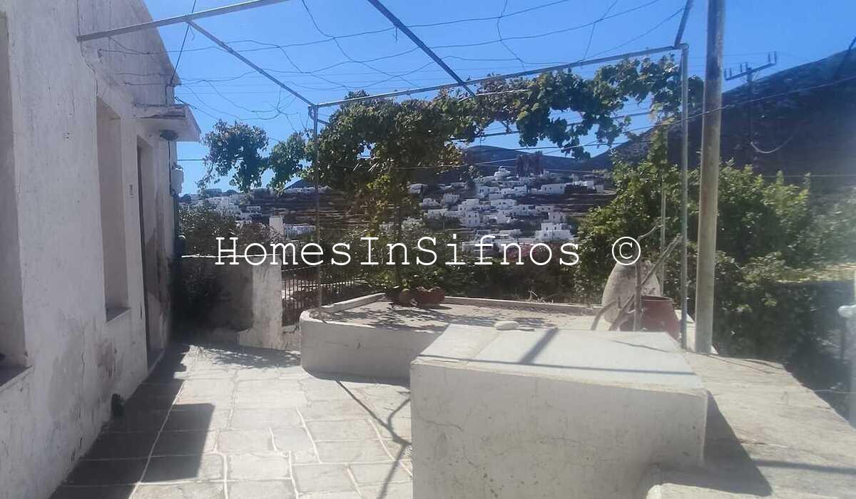Detached House With Garden & Possibility Of Expansion For Sale