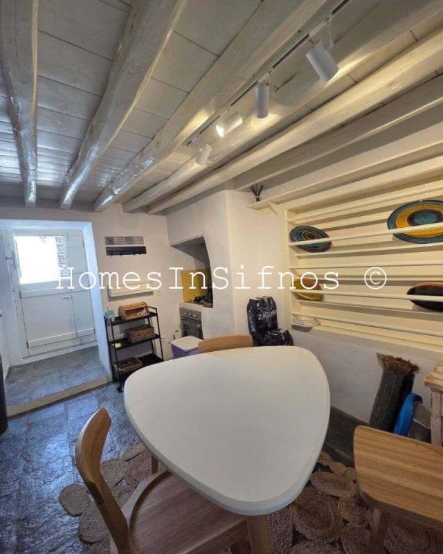 Artemonas Traditional House For Sale - 11