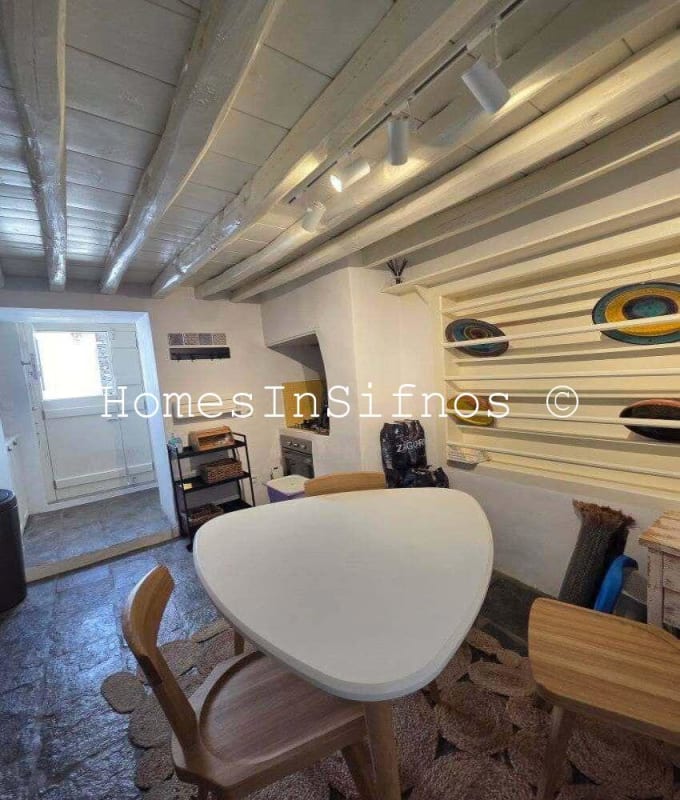 Artemonas Traditional House For Sale - 16