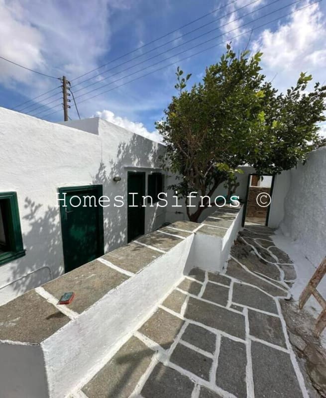 Apollonia Traditional House For Sale - 3
