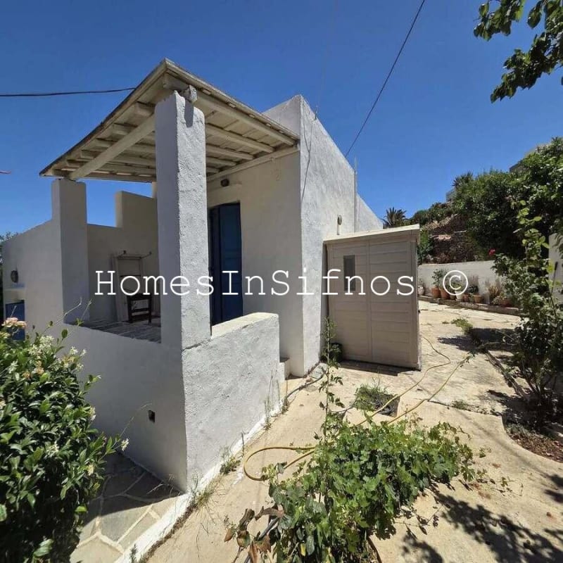 House & 3 Studios With Endless Possibilities For Sale - 6