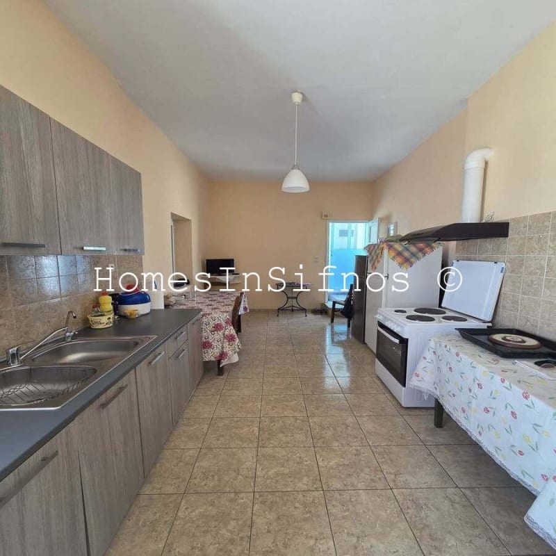 Apollonia House For Sale(Suitable For Both Residential And Commercial Use) - 9