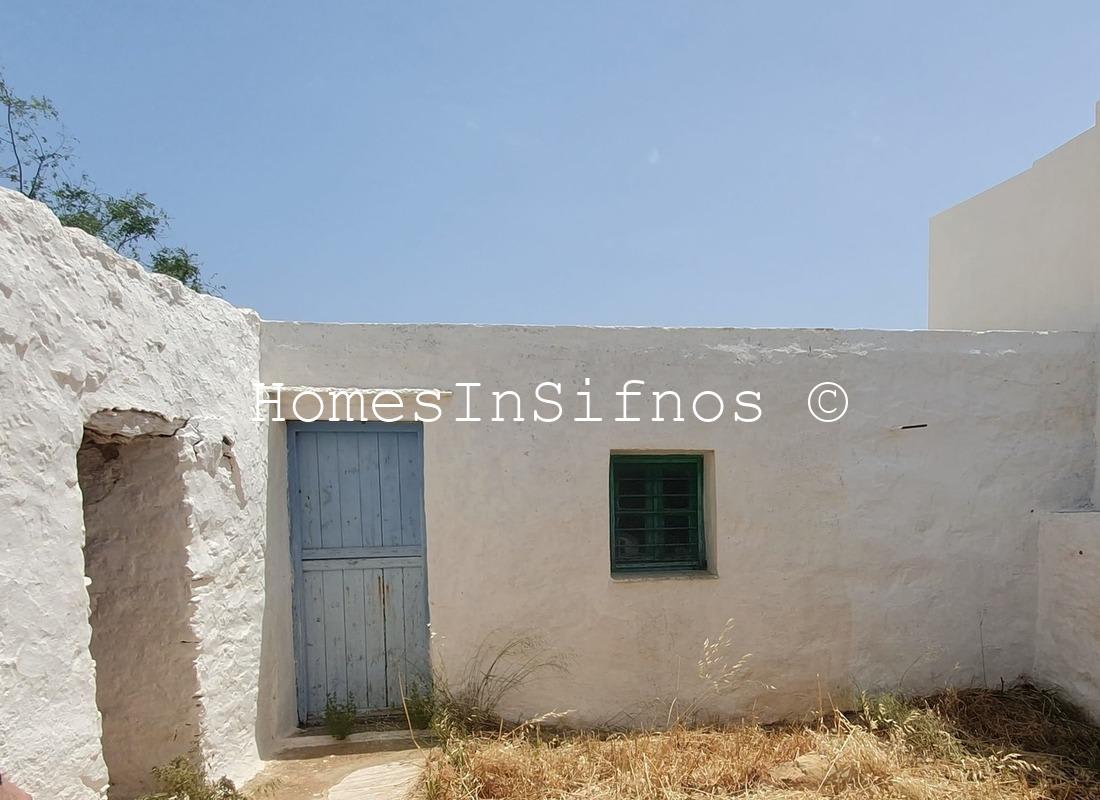 Artemonas Land & Stone Buildings For Sale