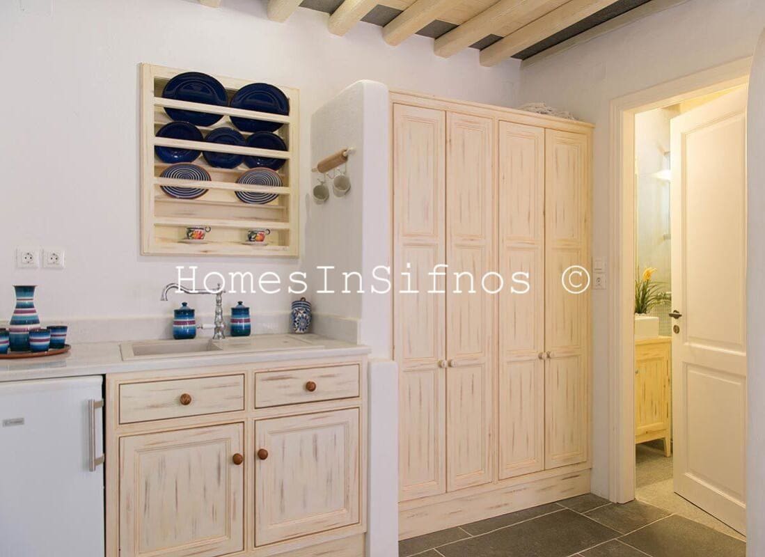 Kamares House For Sale - 10