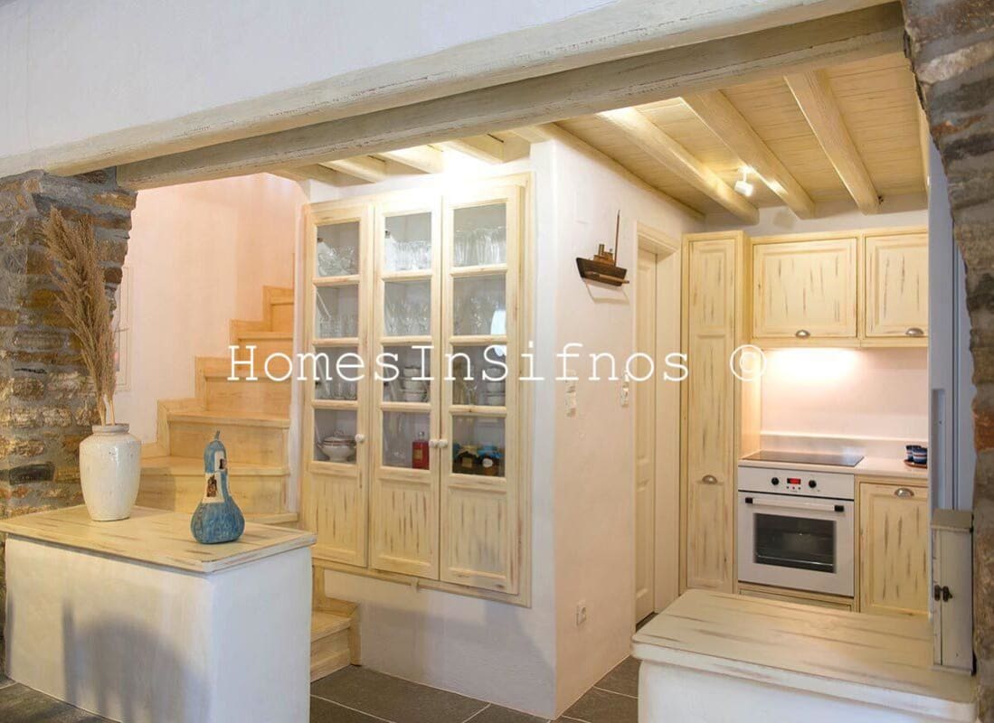 Kamares House For Sale - 11