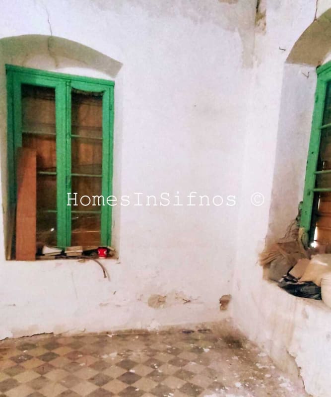 Artemonas Commercial Property For Rent - 3