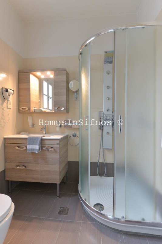 Hotel For Sale - 10