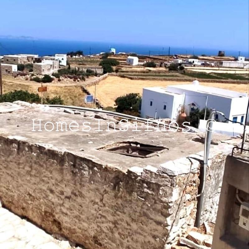 Artemonas Land & Old Building For Sale.