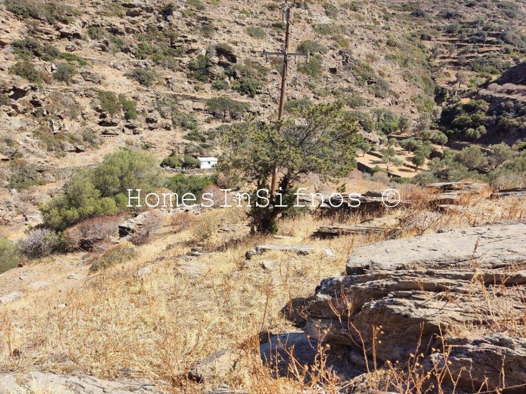 Kamares Land For Sale