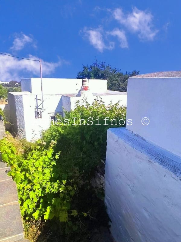 Artemonas House For Sale - 5