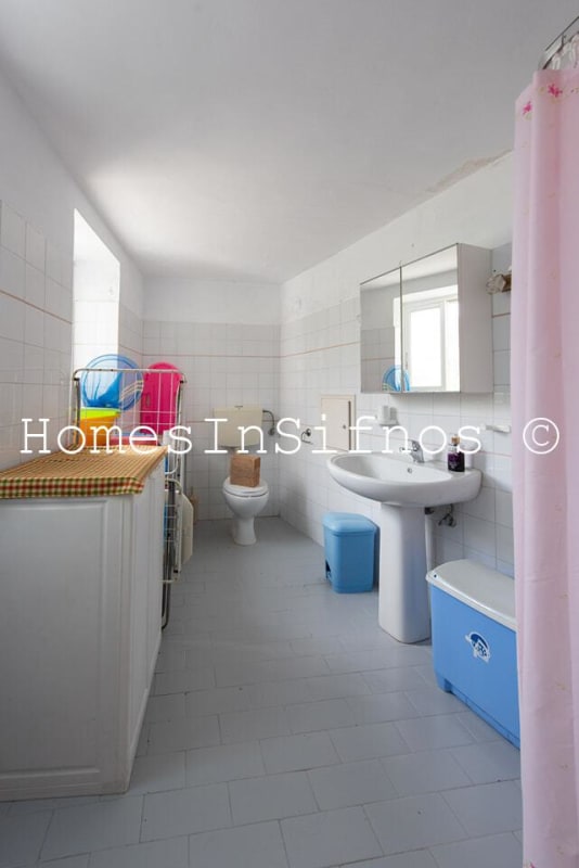House For Sale - 28