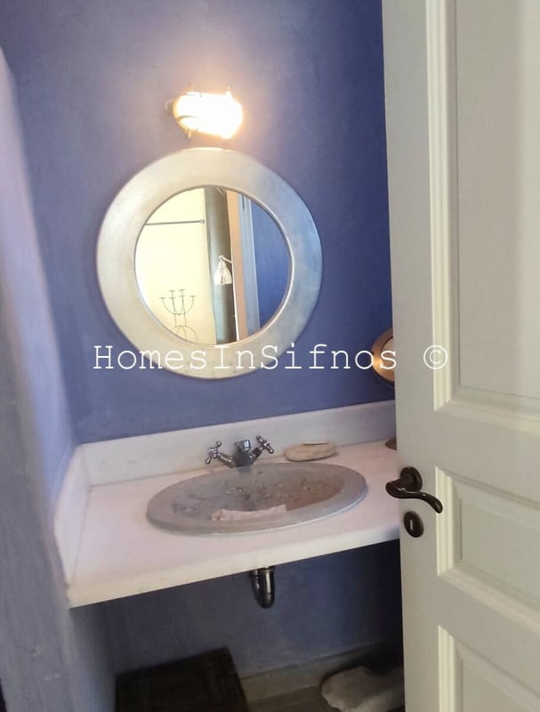 Artemonas House For Sale - 5