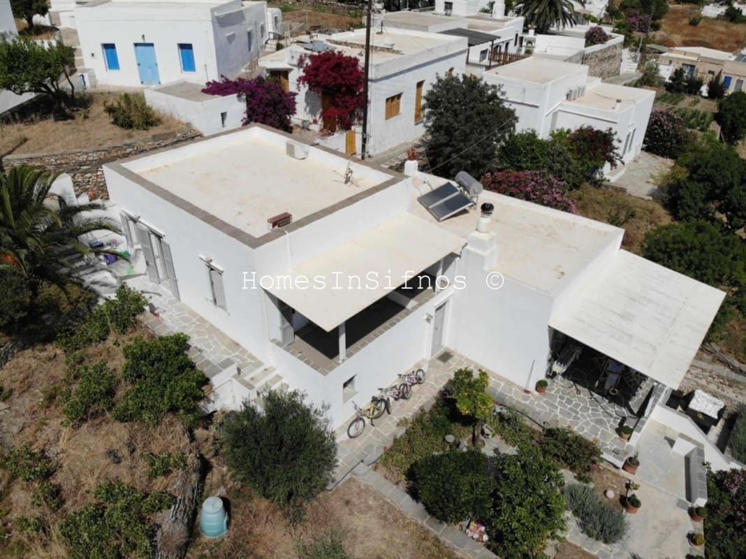 Three Level Sea View House - 3
