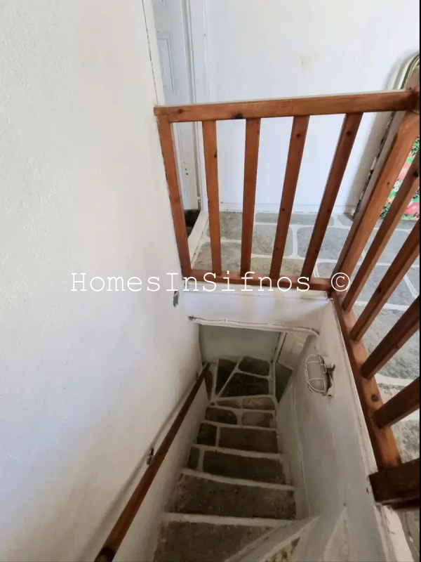 Kastro Maisonette For Sale - 3