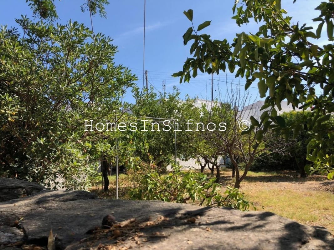 Artemonas Land With Building Permit For Sale