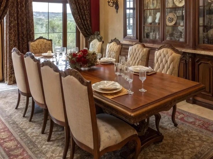 The Renaissance Tapestry Hall