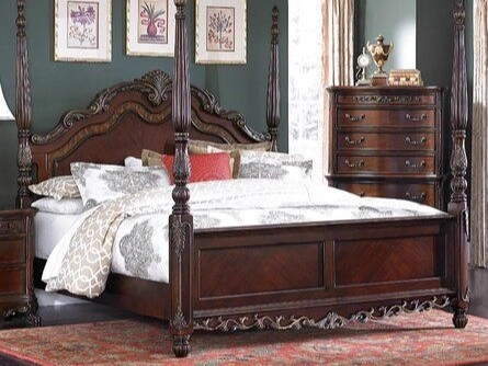 Detailed Curved Carved