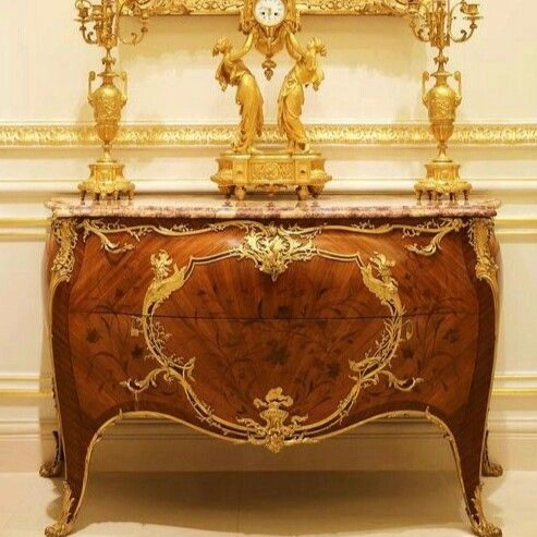 Regal Gilded Burl Commode