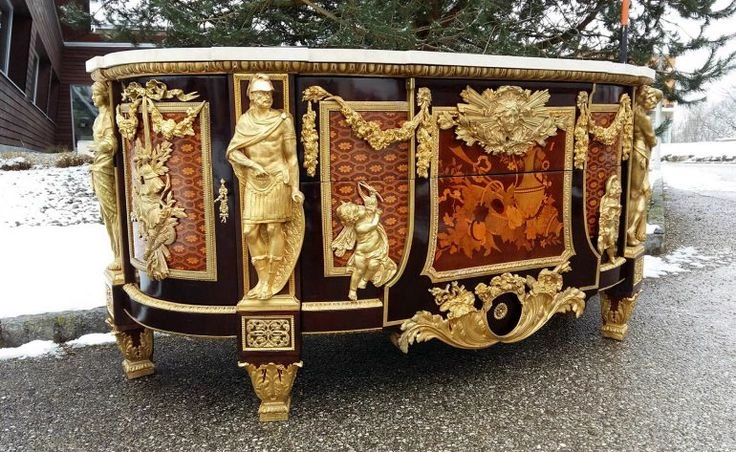 The Rococo Gilt-Bronze Commode