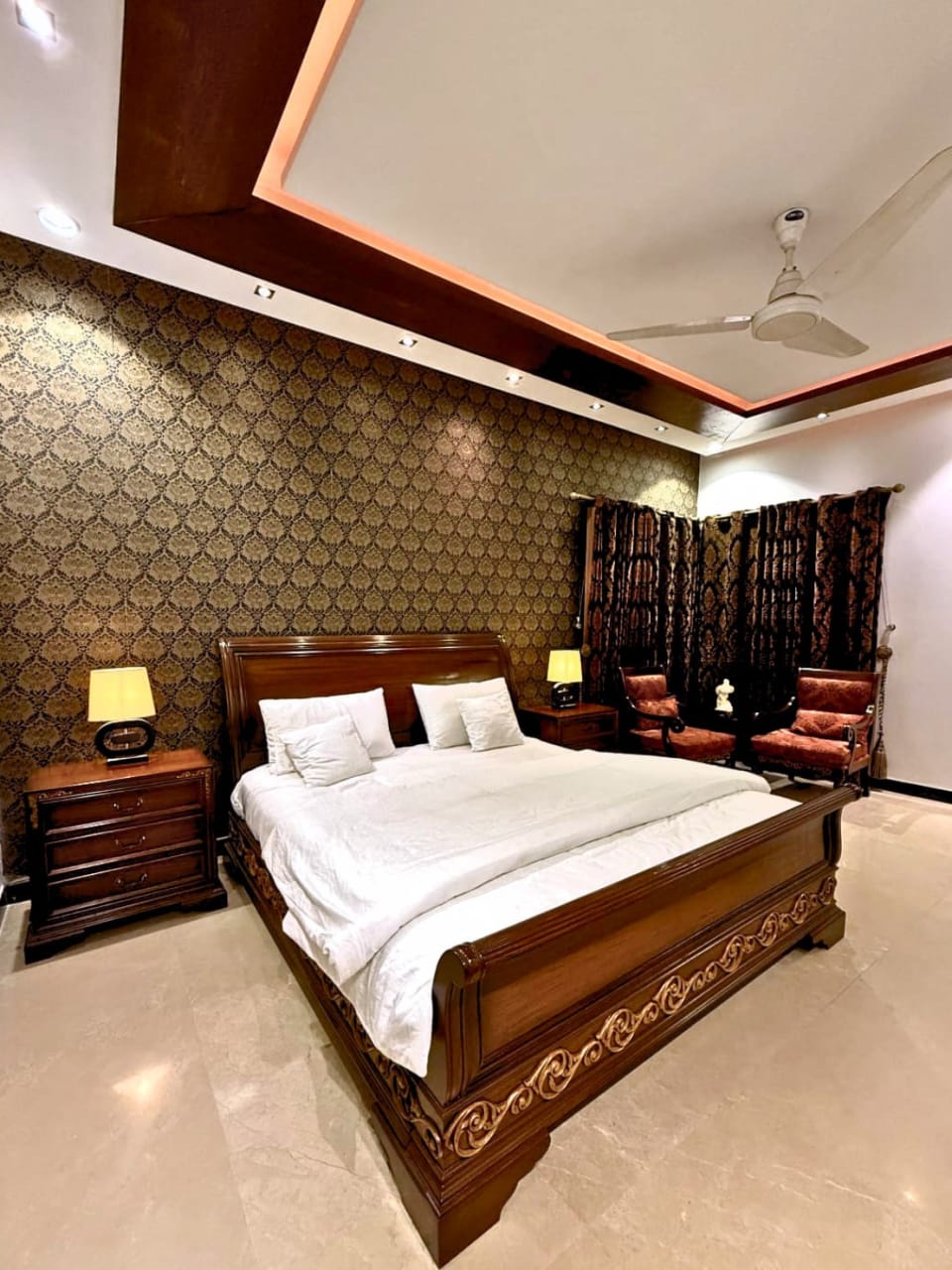 Spacious Modern 1BR | DHA Ph5