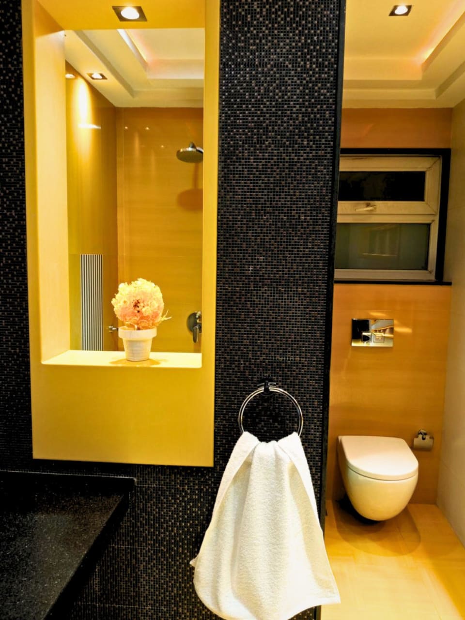 Peaceful & Luxury 1BR | Library & Cinema Access