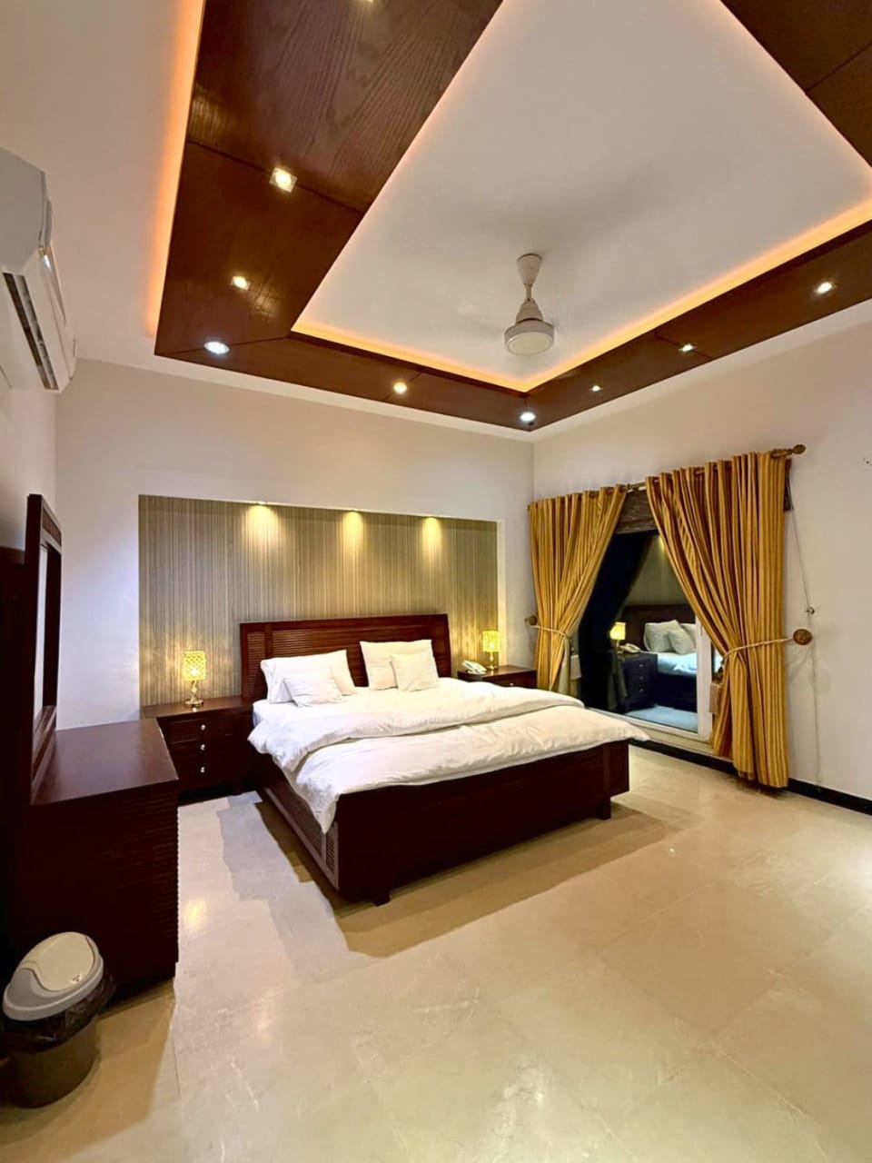 Spacious 5BR Full House in DHA Phase 5 Lahore