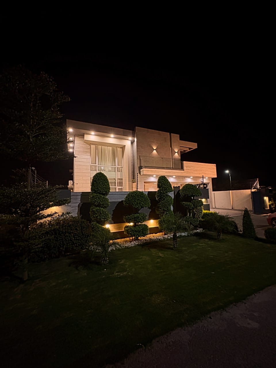 Peaceful & Luxurious Room | Garden Home in DHA